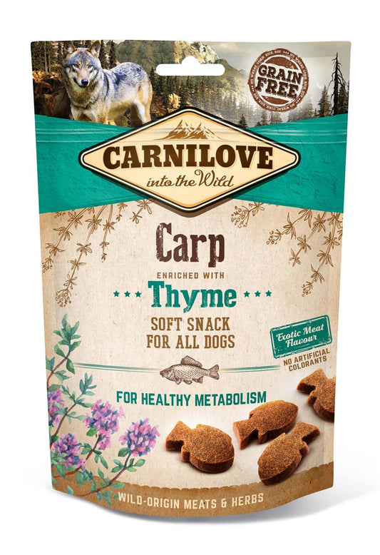 Carnilove Dog Soft Snack Carp with Thyme packaging, grain-free, exotic meat flavor.